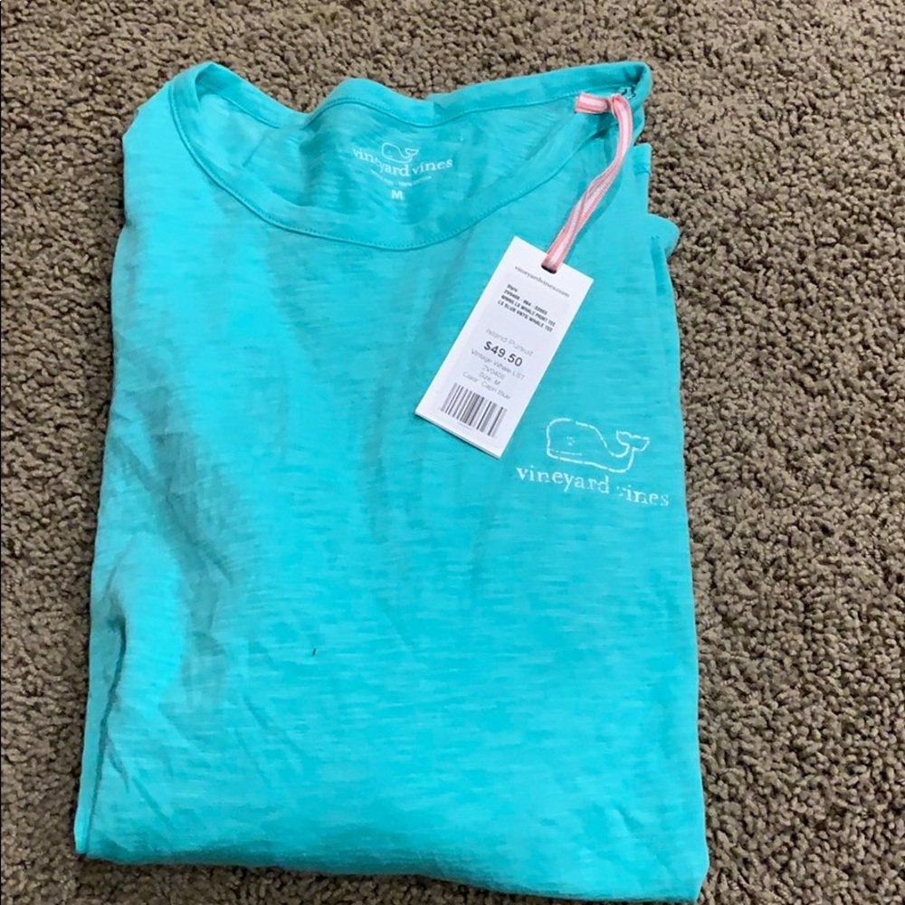 Vineyard vines long sleeve shirt size M
